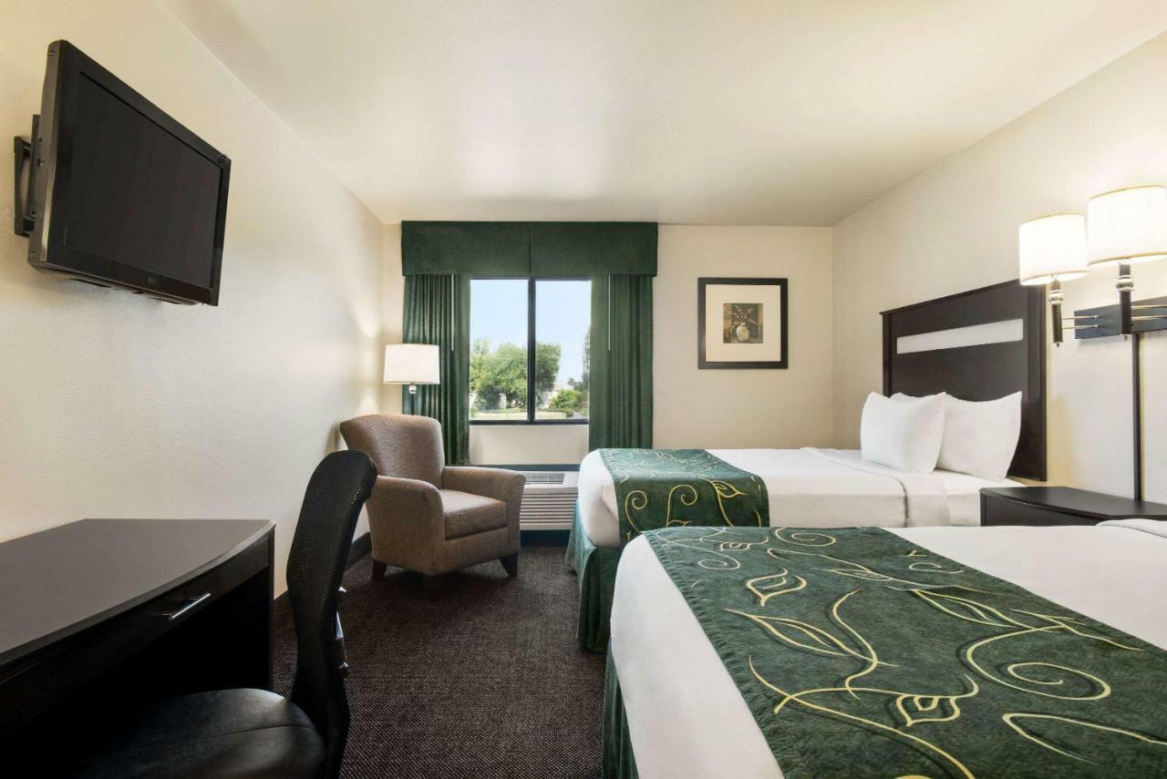 Baymont By Wyndham Glenwood Hotel Buitenkant foto