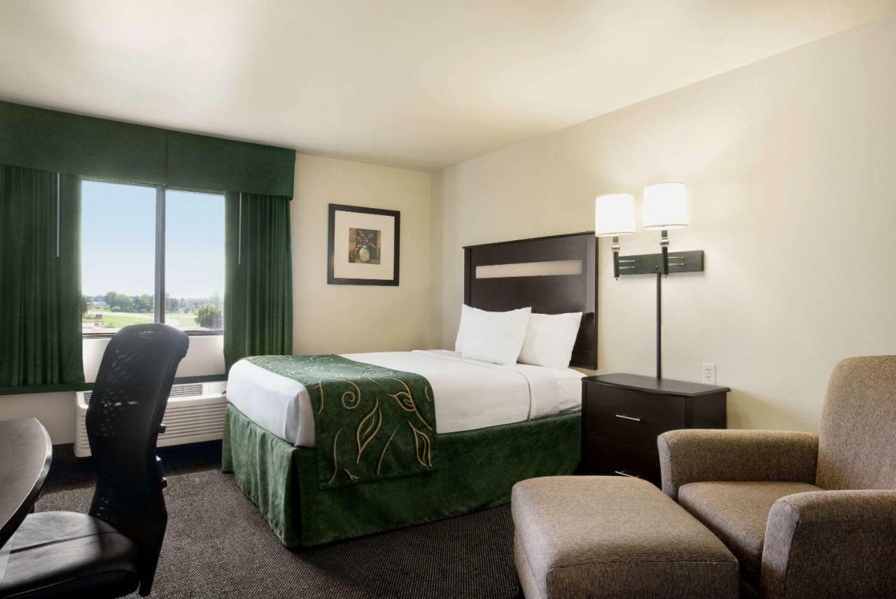 Baymont By Wyndham Glenwood Hotel Buitenkant foto