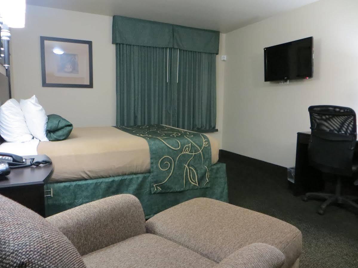 Baymont By Wyndham Glenwood Hotel Buitenkant foto
